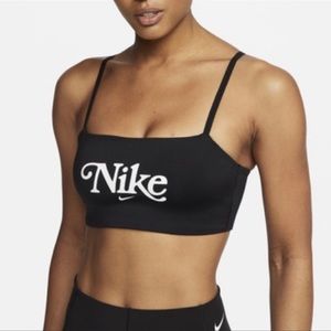 🚫SOLD🚫Nike Women’s Retro Femme Sports Bra - Black M